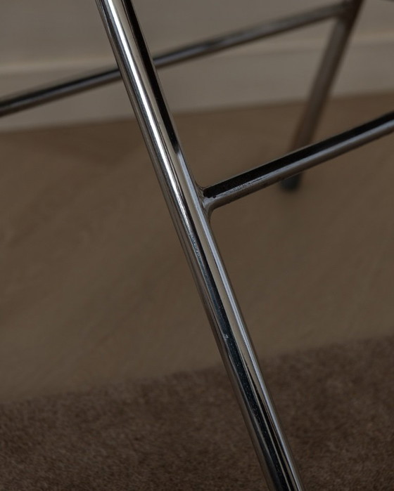 Image 1 of Vintage chromen klapstoelen (paar) | Bruine corduroy bekleding | Stijl uit het midden van de 20e eeuw / jaren 70