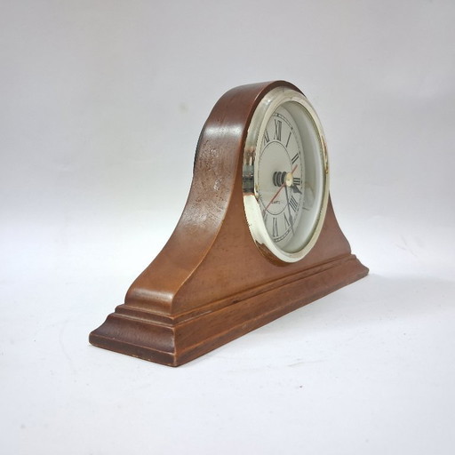 Vintage wooden mantel clock