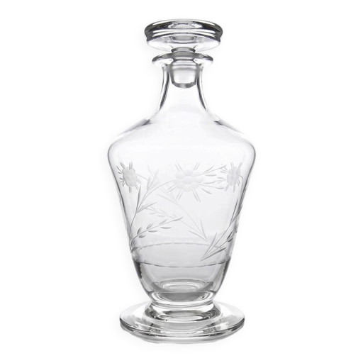 Small antique decanter in engraved Bohemian crystal, early 20th century.