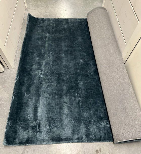 Image 1 of Leisteen blauw vloerkleed - 230 x 160 - zo goed als nieuw 