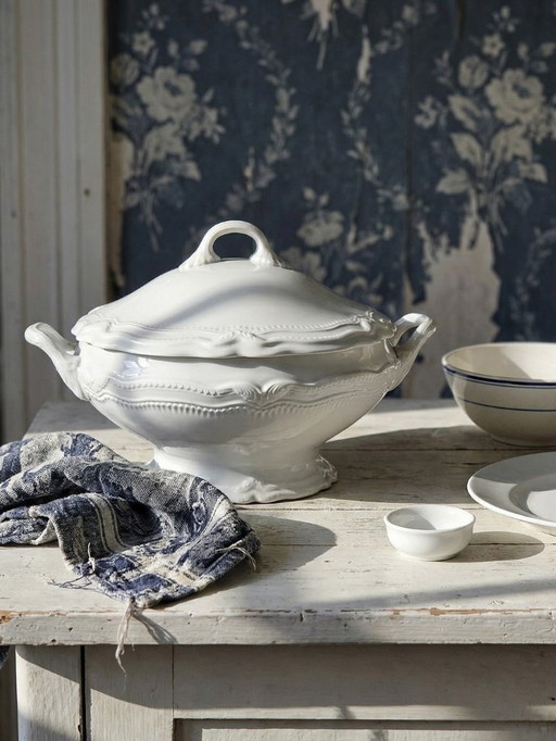 Feine weiße Limoges-Porzellan-Suppen-/Gemüseschale, Barnardaud zugeschrieben, Vintage