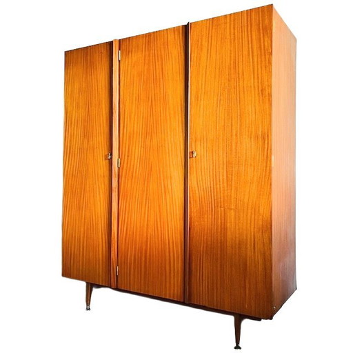 Armoire vintage danoise à trois portes en teck, style milieu du siècle, années 1960