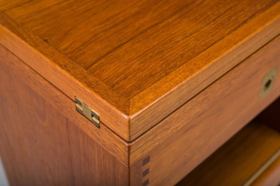 Vintage Teak Bar Cabinet by Reno Wahl Iversen for Dyrlund, Denmark, 1960s – Bar carts, Wood (photo 12 of 24)