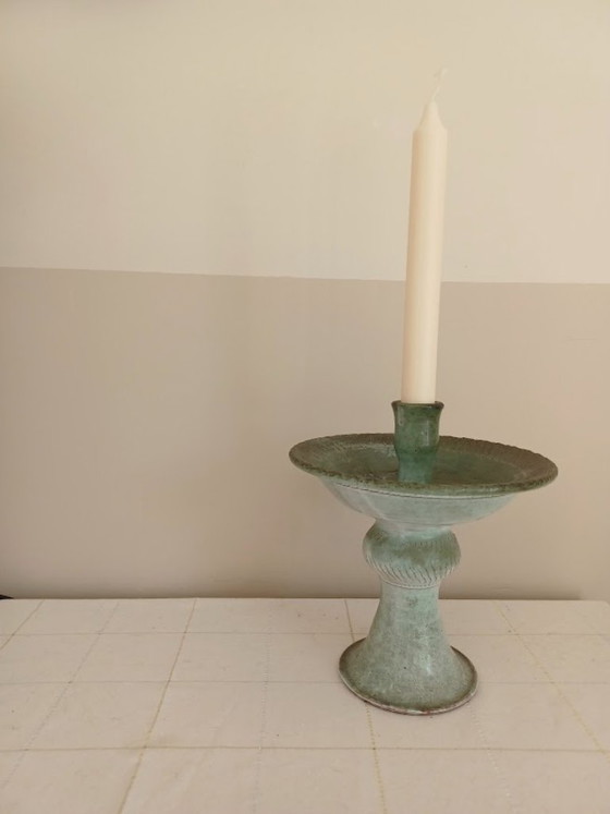 Céramique de studio Mid-Century. Bougeoir Tazza fait main avec glaçure céladon. Signé. (photo 9 of 9)