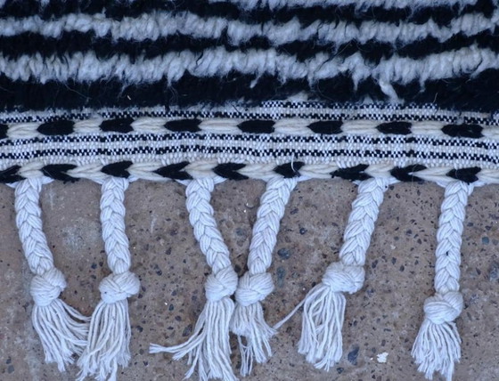 Image 1 of Magnifique Tapis artisanal 250cmx150cm 