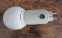 Lampe à douille rétro en métal blanc/gris, massive.