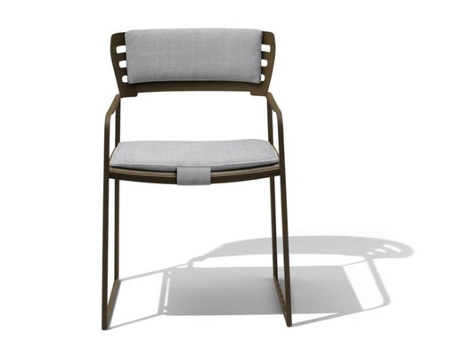 2 X Giorgetti GEA armchair €1,400,-/piece