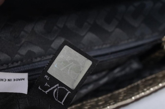 Image 1 of Diane Von Furstenberg, pochette intrecciata dorata