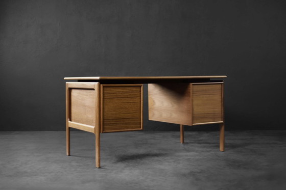 Image 1 of Scrivania Mid-Century vintage moderna in teak marrone di Arne Vodder per GV Møbler, Danimarca, anni '60