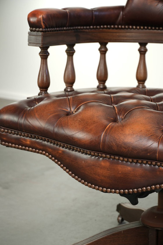 Sedia da ufficio Chesterfield di lusso in pelle bovina inglese, girevole e reclinabile con bottoni, colori (photo 12 of 15)