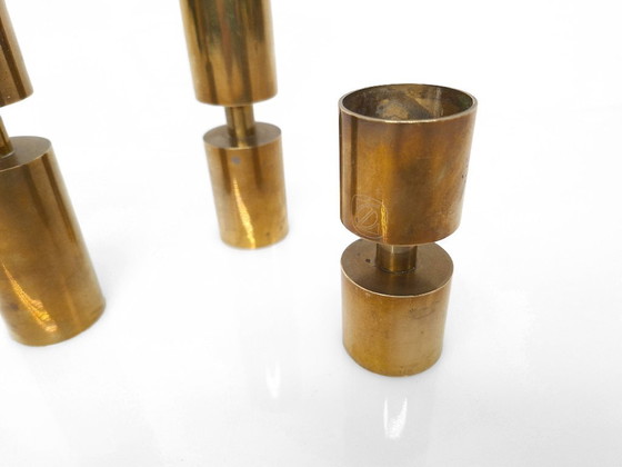 Image 1 of 3 Scandinavische kandelaars van massief messing, Thelma Zoega, Zweden, 1976