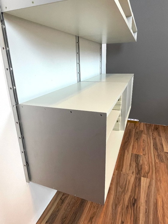 Image 1 of Conception du système d'étagères Vitsoe SDR 606 de Dieter Rams