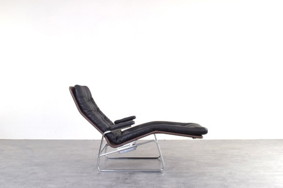 Chaise longue modelo Fenix ​​de piel y cromo de Bauhaus, diseñada por Sam Larsson para Dux. – Metal, Leather (photo 4 of 14)