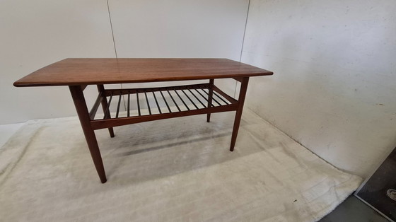 Image 1 of Table basse en teck design danois