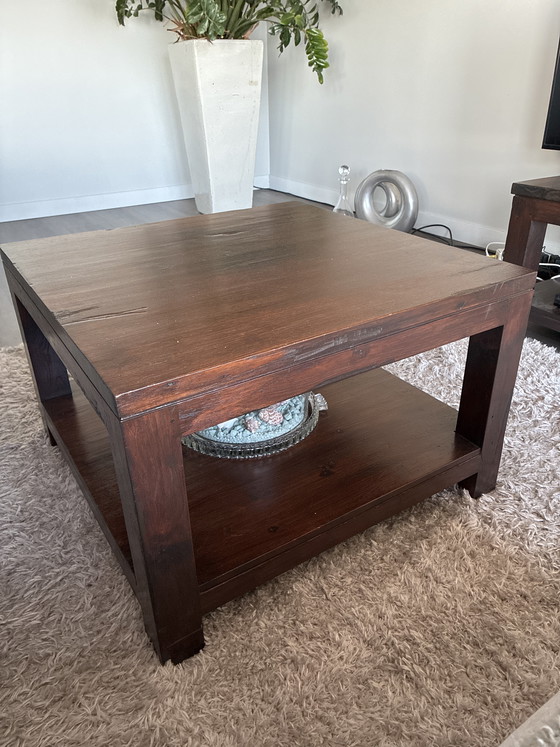 Image 1 of Table d'appoint en bois 70x70x45