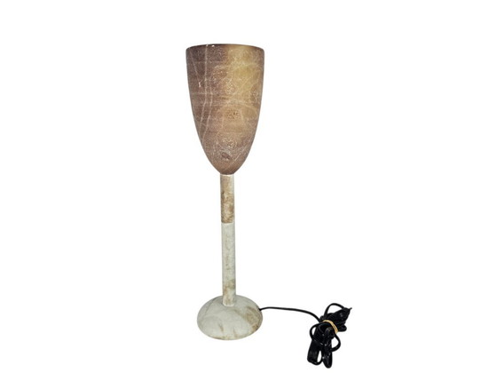 Image 1 of Pegasam - Kelklamp - albast - Spanje  - 3e kwart 20e eeuw