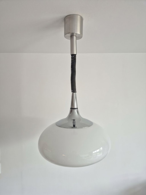 Vintage Space Age "UFO" hanglamp in opaline en chroom (Jaren 70)