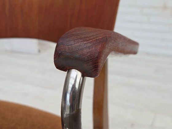 Image 1 of Poltrona danese, anni '60, rivestimento in velluto, braccioli in legno di teak, acciaio cromato.