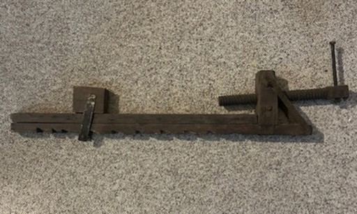 Pince à colle / serre-joint à vis / cric à colle en bois antique
