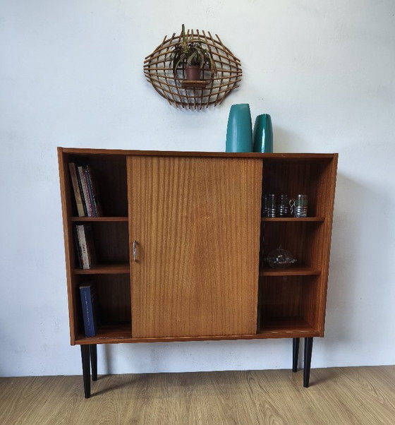 Modernistische boekenkast, 1970 – Boekenkasten, Wood (photo 24 of 24)