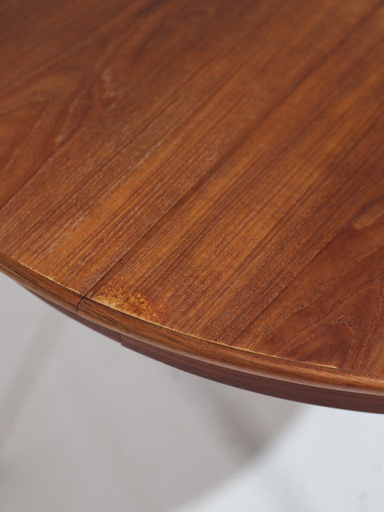Image 1 of Extendable round dining table oval Danish teak vintage