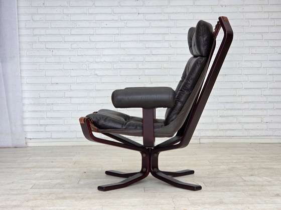 Image 1 of 1970s, Norwegian design by Sigurd Ressel, lounge chair model "Falcon".