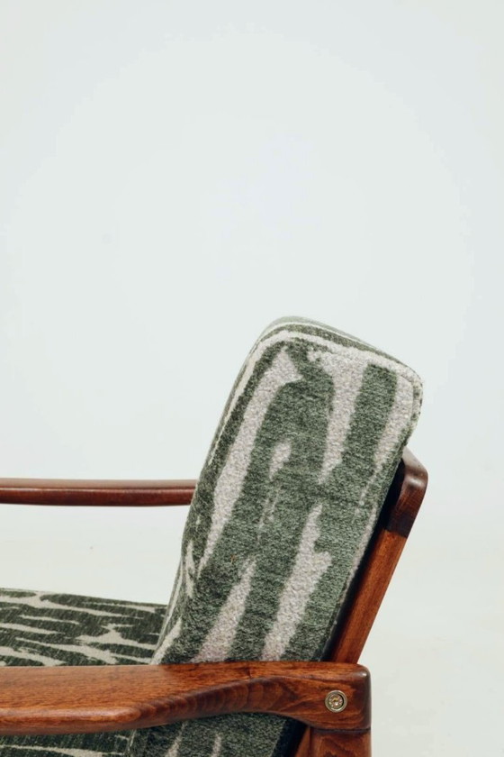 Image 1 of Poltrona vintage con cuscini verdi, design classico MCM Lounge Chair, 1960, Polonia