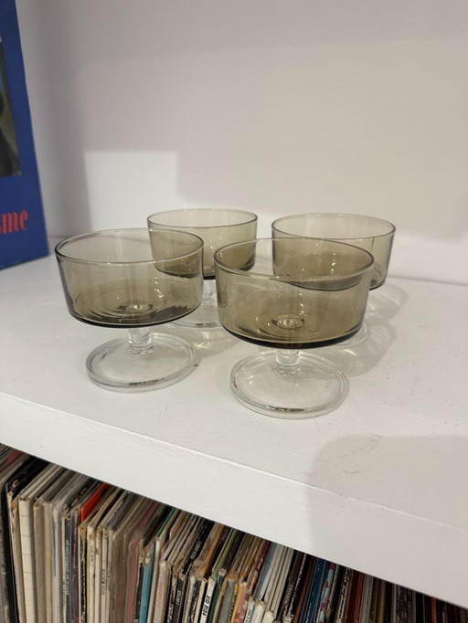 Set of 4 vintage smoked glass glasses - modernist style
