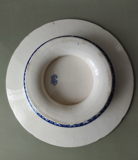 Image 1 of Mounted plate in Gien ironstone earthenware