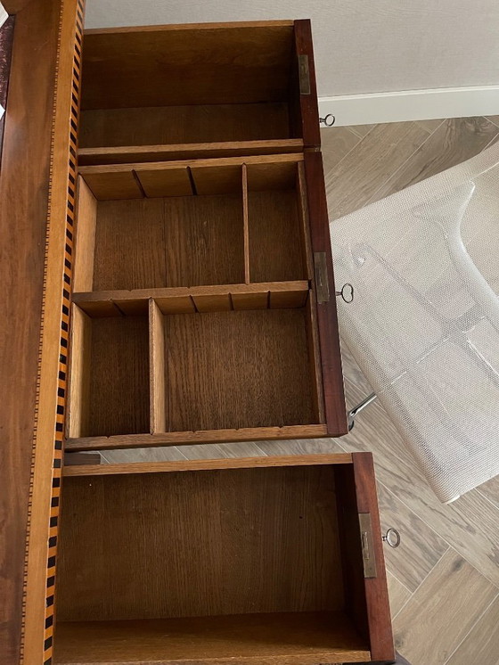 Image 1 of Antiker Schreibtisch