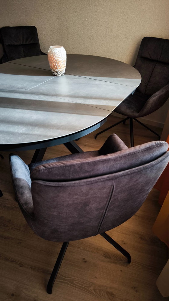 Image 1 of Winnipeg dining table + 4 × Venjakob armchairs “Fiona” – as new