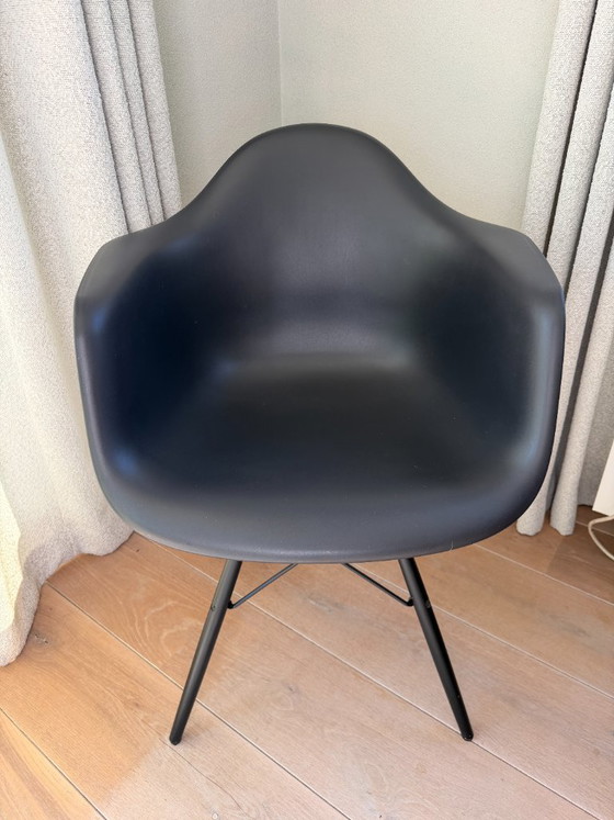 Image 1 of Sedia DAW Vitra Eames nera