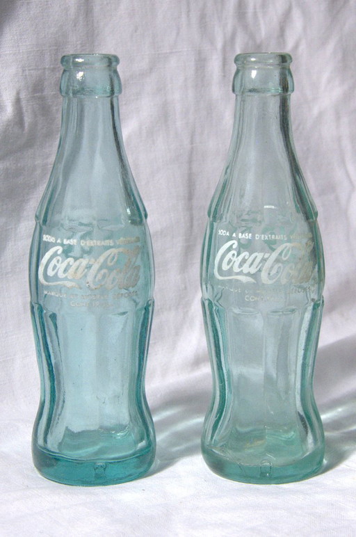 Vintage Coca-Cola Bottles in Ice Blue Glass, Arabic Script, 19cl – decoratieve objecten (photo 2 of 5)