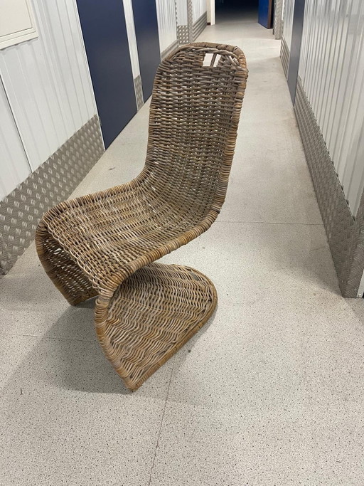 4 elegant wicker dining chairs from Lifestyle