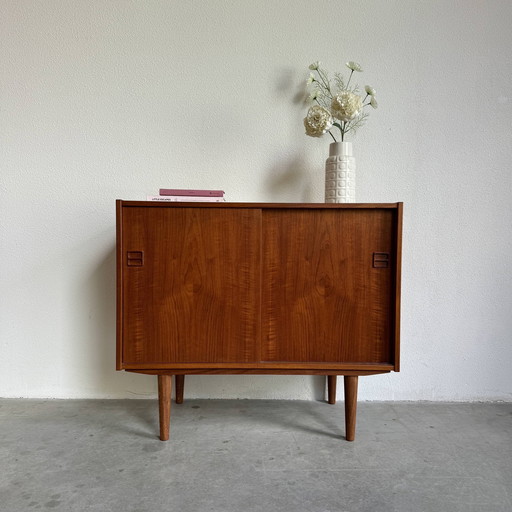 Buffet vintage à portes coulissantes