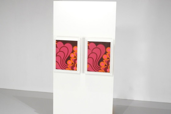 Pair of Pop Art Art Prints, pink and orange, Paper, Wood (photo 3 of 15)