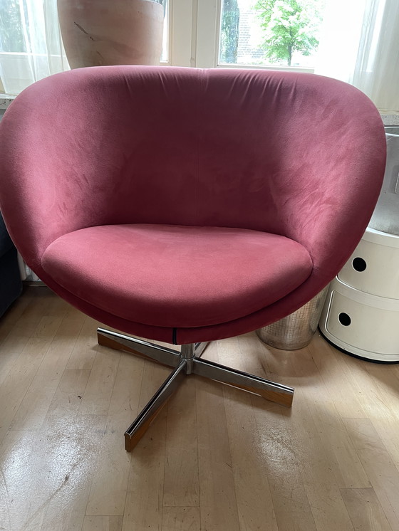 Image 1 of Stokke Varier Planet Swivel Lounge Chair Red Velvet