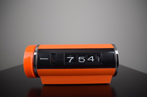 Sankyo flip clock model 401c