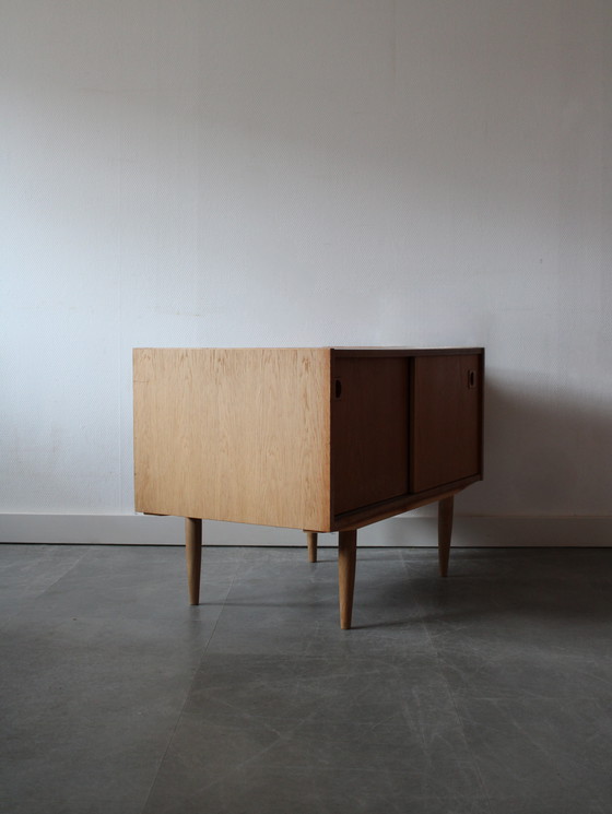 Image 1 of Vintage Deens dressoir in eikenhout