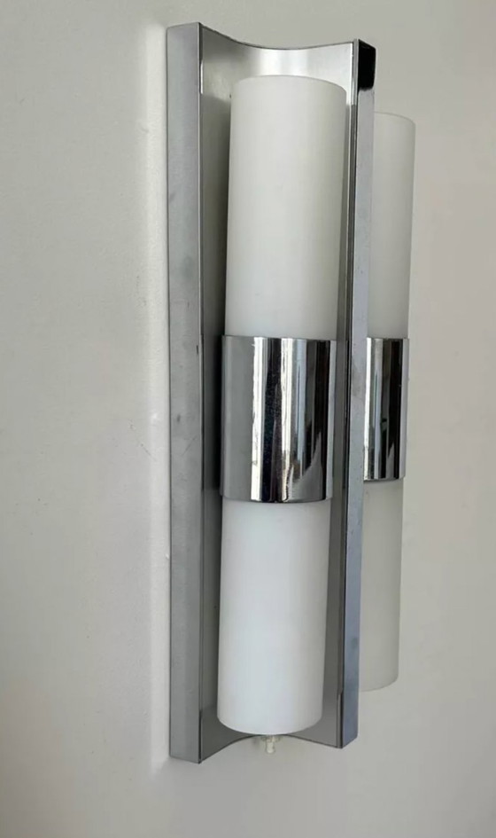 Image 1 of Applique vintage métal chromé et opaline, Allemagne 1960