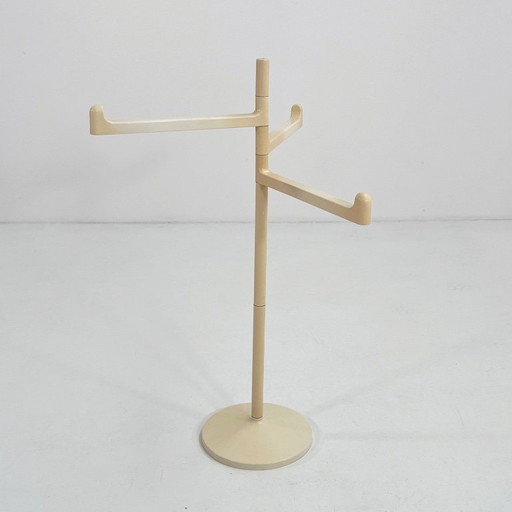 Toallero de pie blanco de Makio Hasuike para Gedy, década de 1970