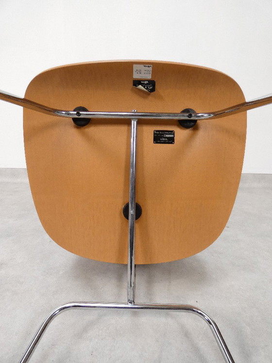 Eames LCM in calfskin by Charles & Ray - Vitra, Armchairs, Leather, Wood, Beige, Vintage (photo 14 of 14)