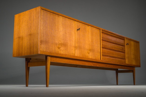 Image 1 of Mid-Century Duits teakhouten dressoir, jaren 60