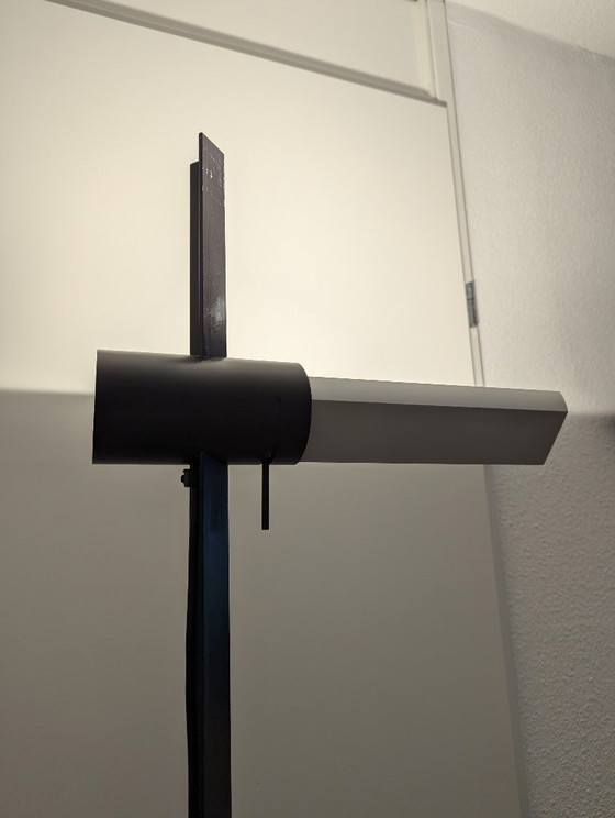 Luci “Caltha” Vloerlamp – Gianfranco Frattini (1982) – Lucitalia, Vloerlampen, Plastic, Metal (photo 4 of 11)