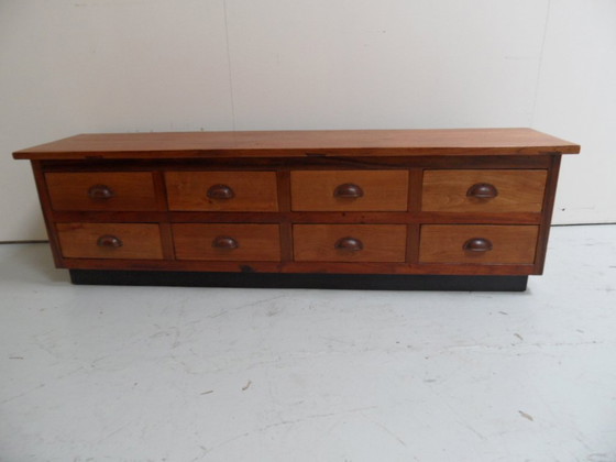 Image 1 of Buffet vintage avec tiroirs