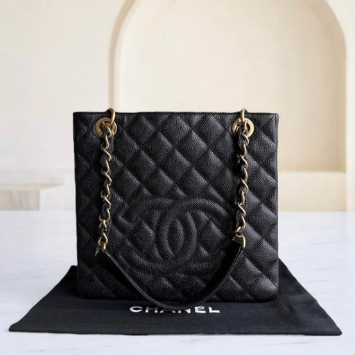 Chanel PST Petite Shopping Tote - Caviar gewatteerd generfd kalfsleer, zwart met gouden hardware