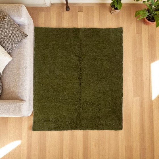 Image 1 of Tapis artisanal vert olive fait main 315cmx215cm 