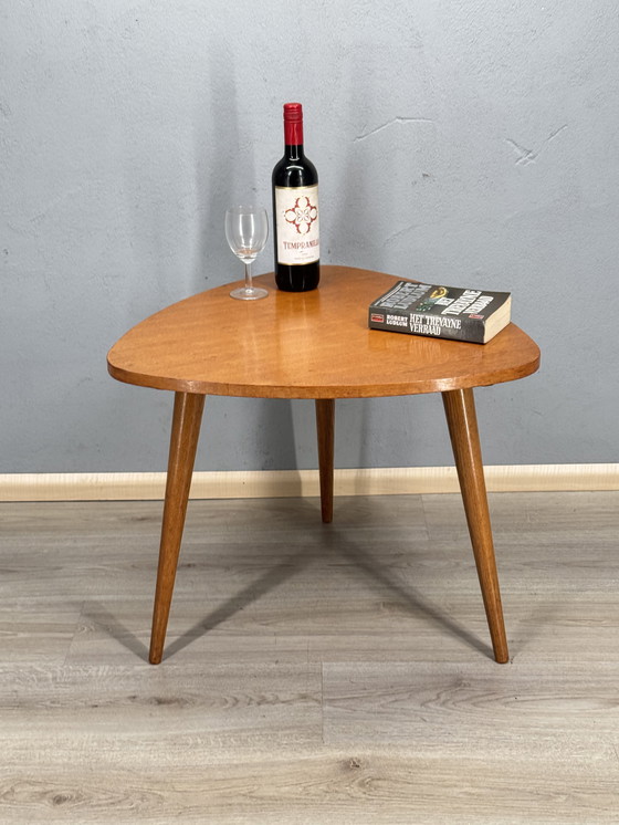 Image 1 of Table d'appoint vintage en bois des années 1950
