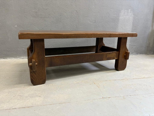 Brutalistische salontafel van massief eikenhout, jaren 70