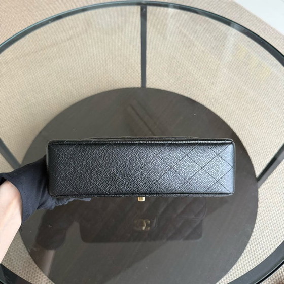Image 1 of Borsa Chanel Classic Flap Small - Caviar 23CM trapuntata nera con finiture dorate